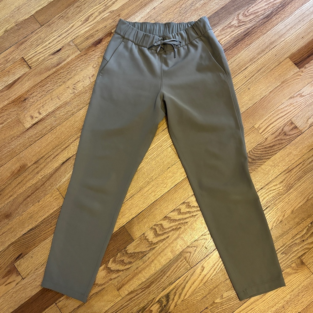 Lululemon On The Fly Pant *Woven 28"